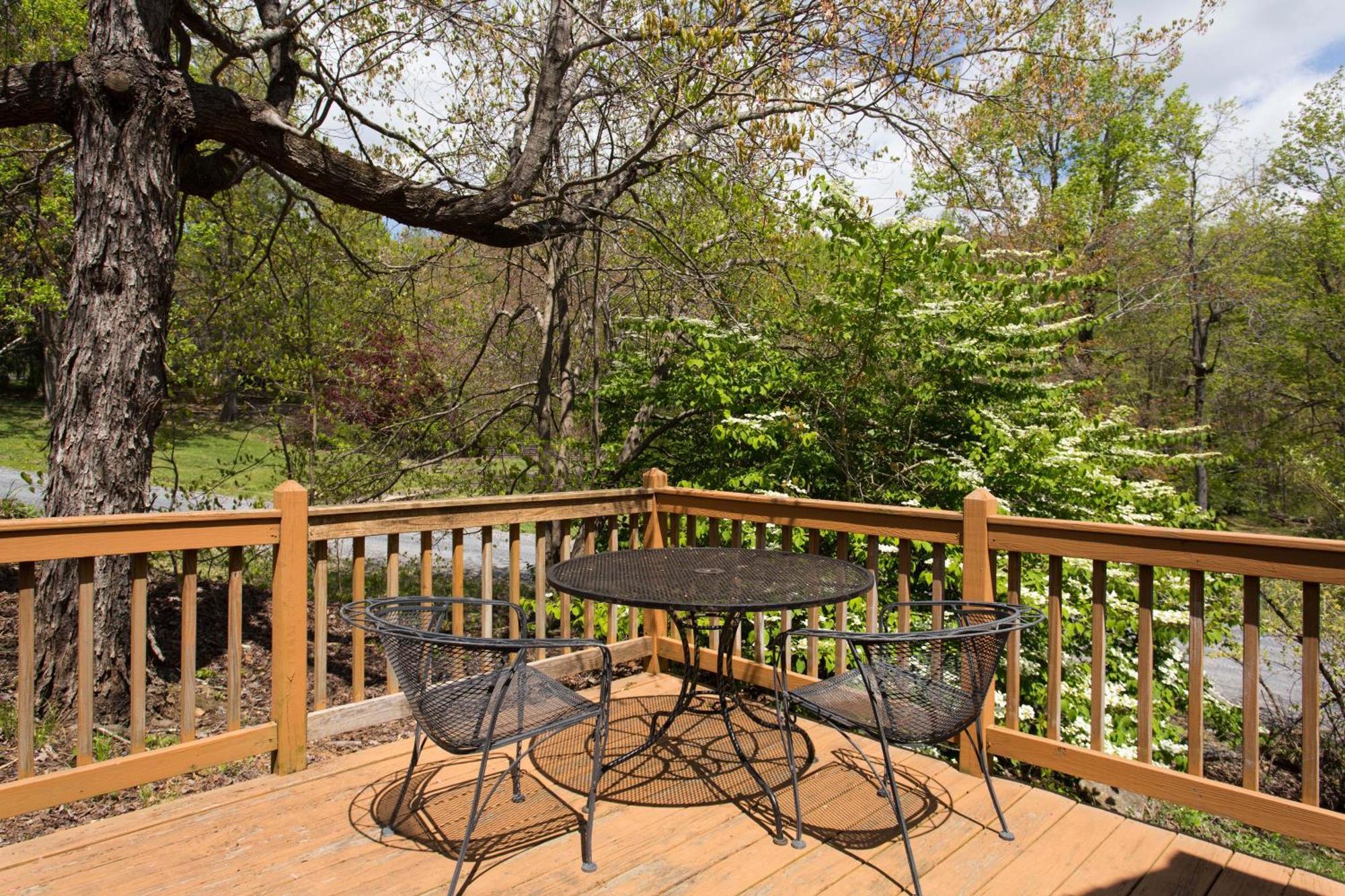 Love Ridge Mountain Lodging Lyndhurst Exterior foto